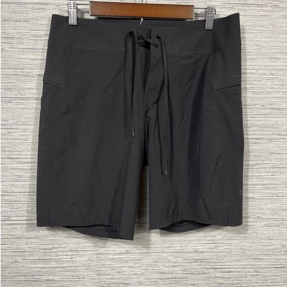 Lululemon Men’s Current State Board Shorts / Size-32